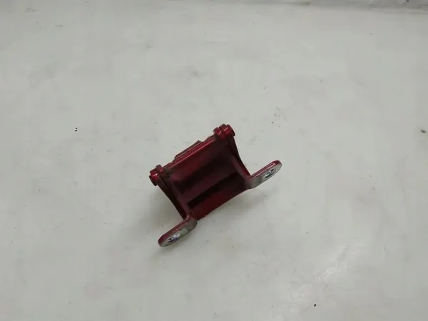 Dobradiça de porta-malas Volvo XC40 2021 lado direito OEM 32338748 image 3