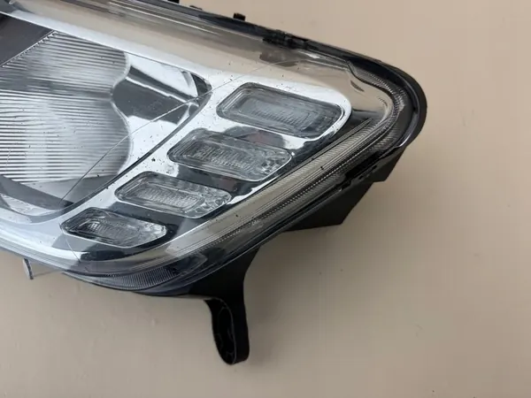 Dacia Sandero Logan II 2 Lift Vasen Etuvalo 260604218R image 2