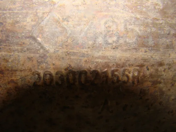 Silenciador Escape Trasero OEM TŁUM203002155R Usado image 4