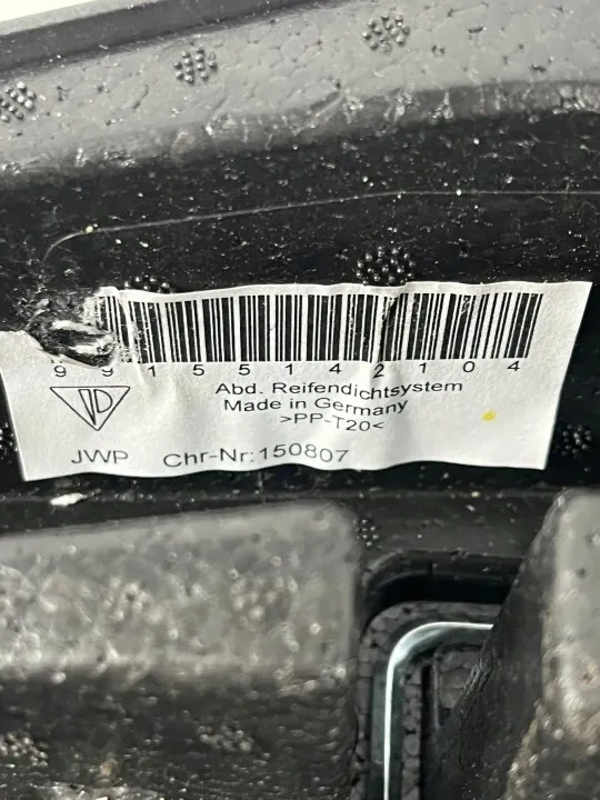 Cache de crochet Porsche OEM 99155142104 Occasion image 6
