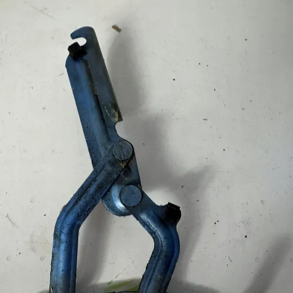 Paire de charnières de capot Ford Fiesta MK7 OEM JPFF8A6116800AD image 5