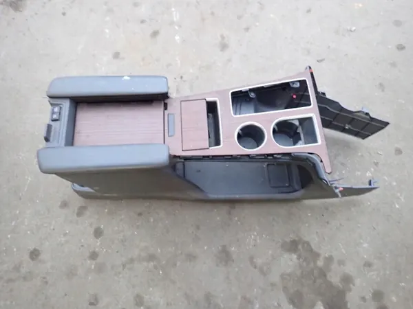 Middenconsole armsteun OEM wrthrhertyh sss Toyota Sienna image 2