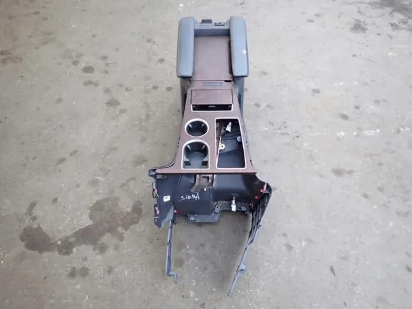 Middenconsole armsteun OEM wrthrhertyh sss Toyota Sienna image 3