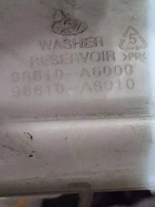 Hyundai OE 98610A6010 Gebruikte Ruitenwisservloeistoftank image 4