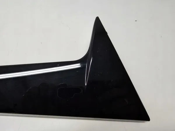 5H9827940B Spoiler de Hayon Droit pour VW Golf VIII image 3