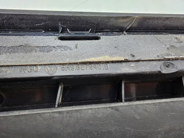 5H9827940B Spoiler de Hayon Droit pour VW Golf VIII image 6