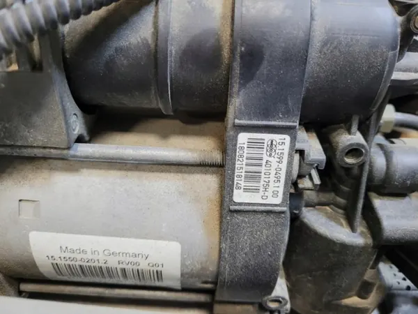 Maserati Levante fjädringskompressor OEM 15.1550-0201.2 image 4