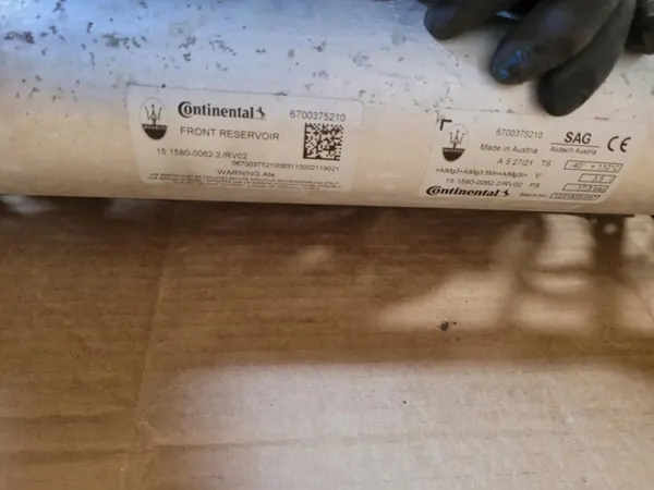 Maserati Levante fjädringskompressor OEM 15.1550-0201.2 image 8