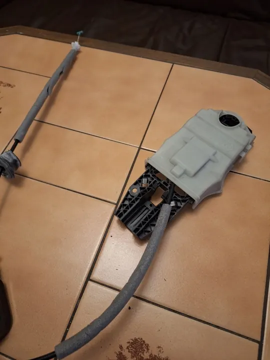 Bakre högra dörrlås SKODA SUPERB III ESTATE image 5