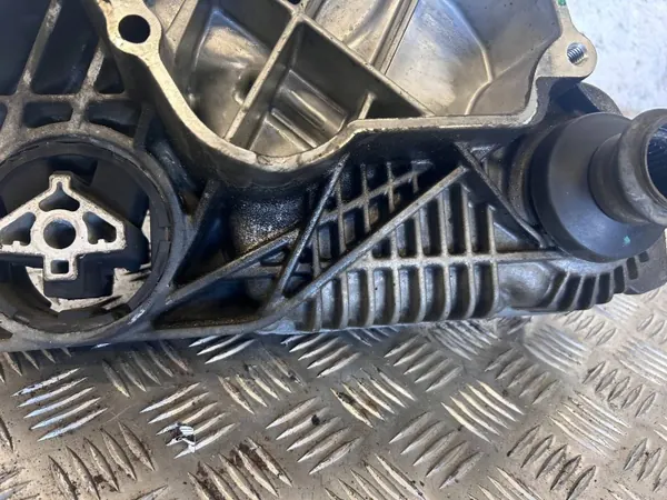 Caja de transferencia BMW X5 F15 OEM 7505377 - Usado image 5