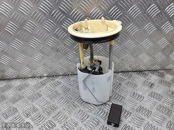 Bomba de combustível VW BEETLE CABRIO 1.97L diesel 1K0919050AB image 3