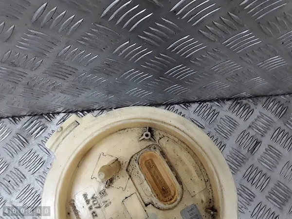 Bomba de combustível VW BEETLE CABRIO 1.97L diesel 1K0919050AB image 5