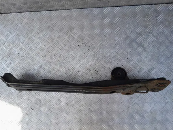 Motorfäste OEM ŁYŻWA SILNIKA - Hyundai Coupe I 99- image 6