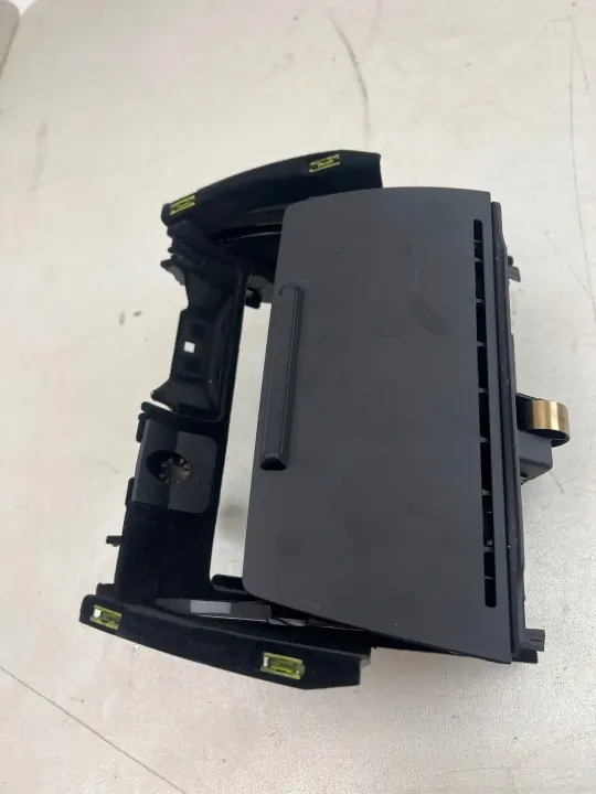 Porsche Macan (95C) framtunnel-askfat OEM 95C864051D image 2