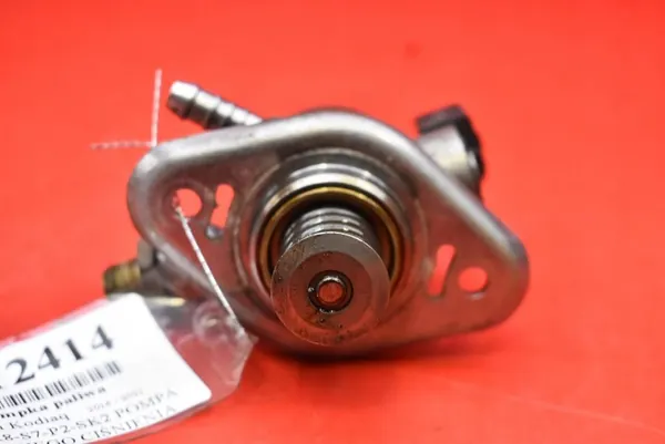 Korkean paineen polttoainepumppu Skoda Kodiaq 2.0 TSI 06G127027D image 2