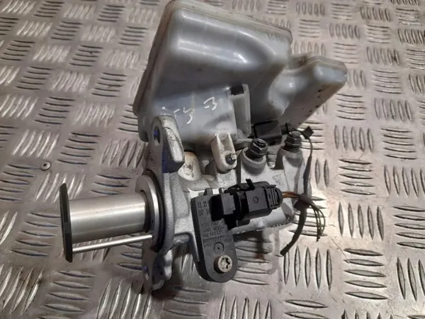 Cilindro de freno usado OEM 5Q1611301 Audi A3 Cabrio image 5