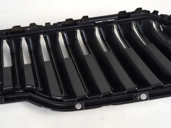 SKODA SUPERB 3 Grill 3V0853653A Chrome No Radar image 9