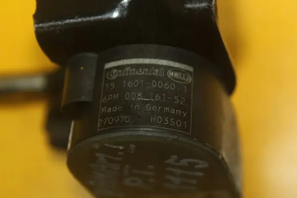 Sensor de nível de luz traseira direita Porsche Panamera I image 10