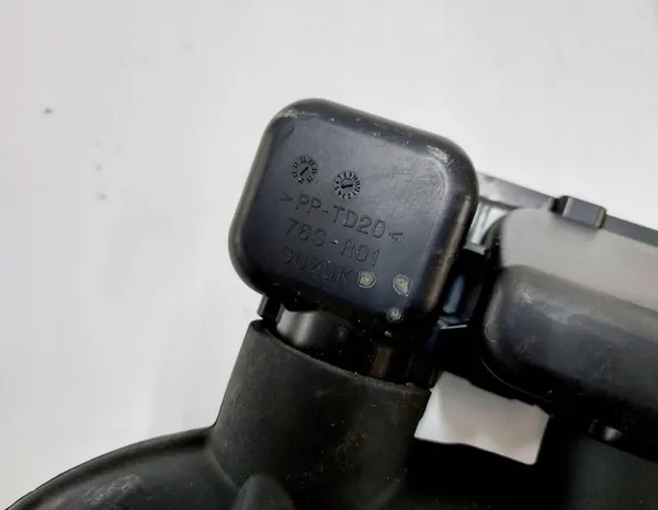 SUZUKI SX4 S-CROSS II Ilmansuodattimen kotelo 1.5 H image 8