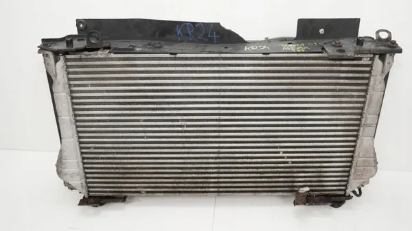 Toyota Avensis T27 Jäähdytin-sarja OEM 360206169 image 4