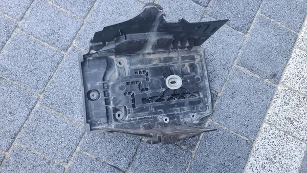 Base de bateria Evoque Volvo V70 image 1