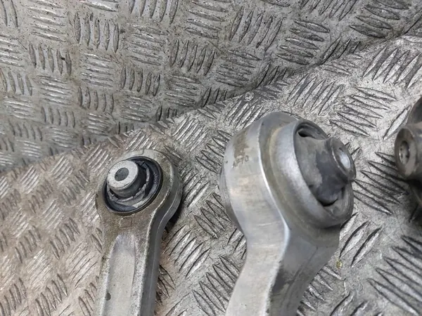 Bracci di Controllo Anteriori Audi A6 C6 3.2 FSI image 4