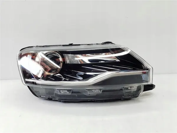 Farol direito SKODA RAPID LIFT Xenon LED OEM image 2