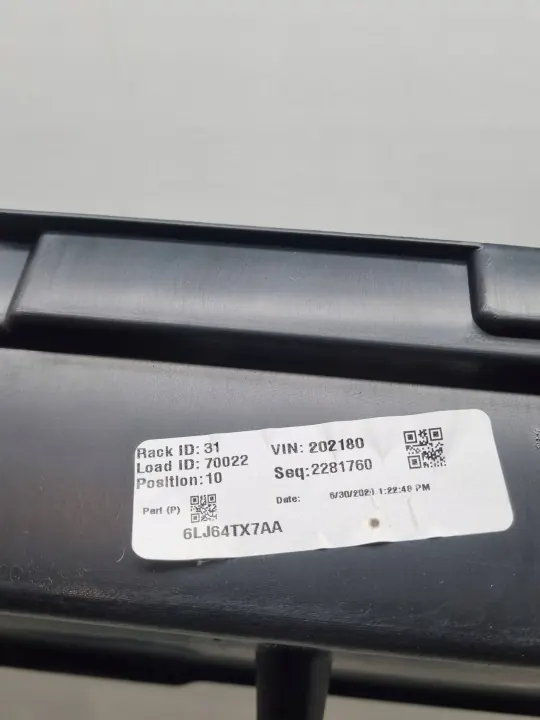 Peça interior traseira Jeep Gladiator OEM 6LJ64TX7AA image 5