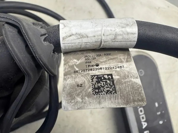 Skoda OE Ladekabel OEM 5LA971675A image 7