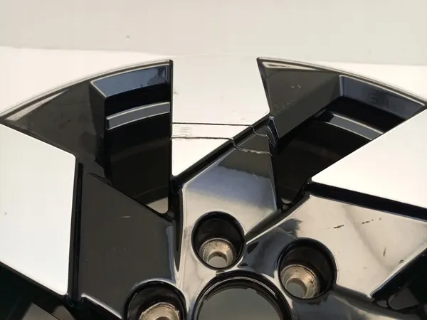 Aluminiumfälg Volvo XC40 8.0" x 20" 5x108 ET 52.5 image 9