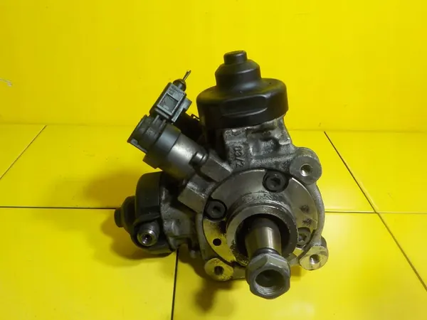 Einspritzpumpe AUDI A5 A4 B8 2.7 TDI 059130755AB image 2