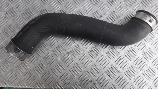 Tubería de carga de aire Metzger Mercedes W211 OEM 2400256 image 2