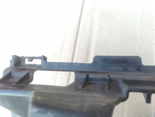 OEM A2958856802 Imuletku Etupäässä EQE W295 AMG:lle image 6