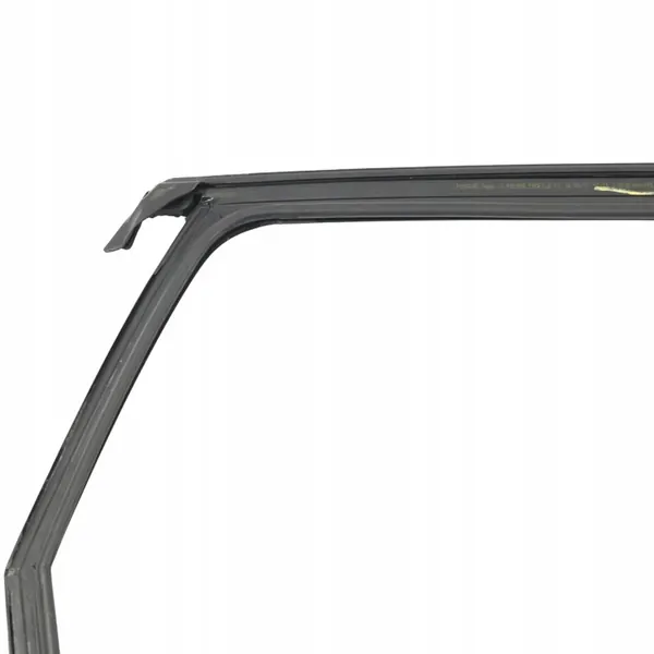 Porsche Macan 95B Dörrtätning OEM 95B839431 Vänster Bak image 9