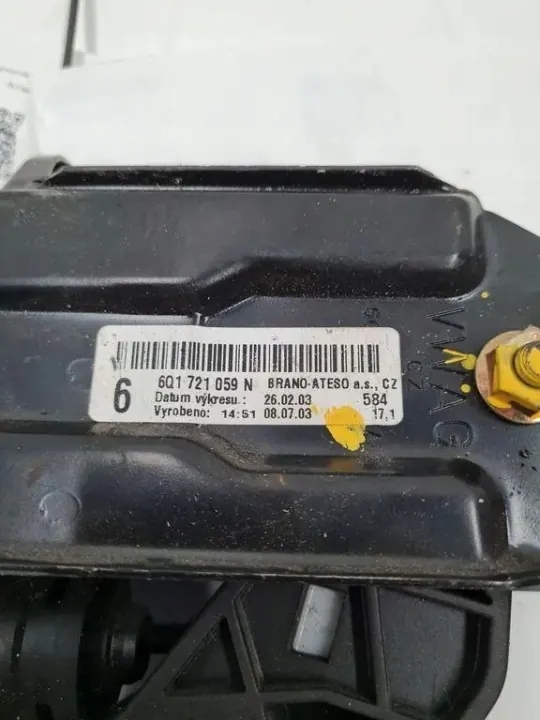 Pédale d'embrayage OEM 6Q1721059N Skoda Fabia I image 3