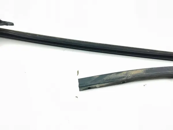 Joint de vitre Porsche 996 Coupé OEM 99653708507 image 3