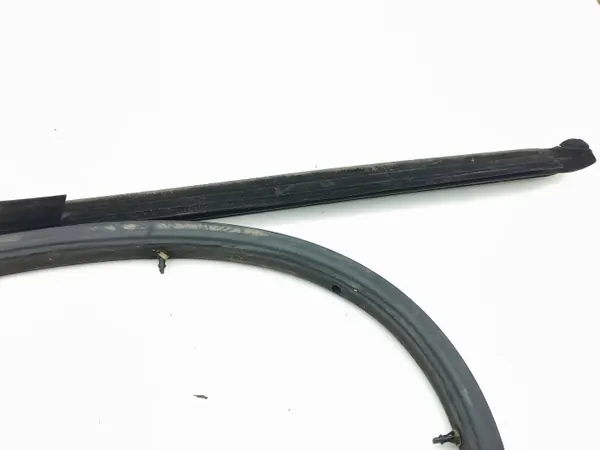 Joint de vitre Porsche 996 Coupé OEM 99653708507 image 4