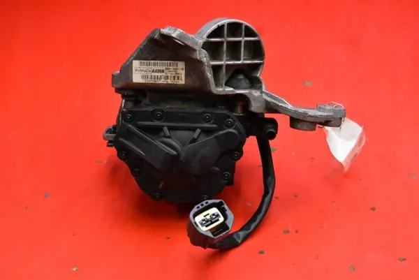 Pompe à vide DG98-2A451-AD pour Ford Mondeo MK5 2.0 Hybride image 8