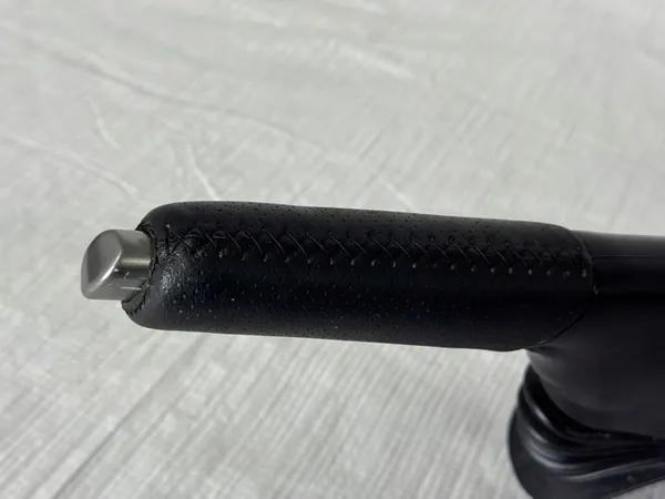 Levier de Frein à Main Fiat 500 Abarth Cabrio 1.4 T-Jet OEM image 2