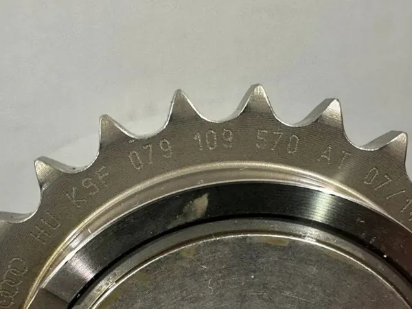 Pignon de distribution OEM 079109570AT pour Audi RS5 4.2 FSI image 4