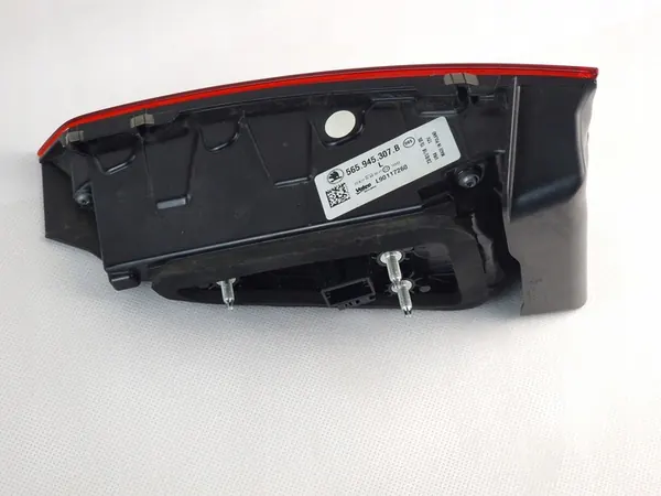 Luz Trasera Izquierda para Skoda Kodiaq 565945307B image 7