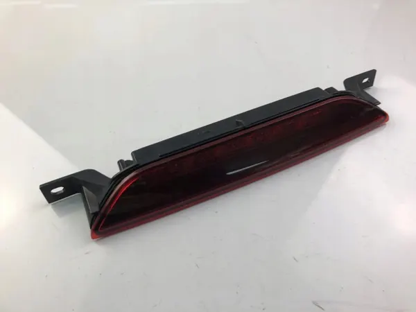Lámpara Stop Dodge Caliber OEM 5303754AD - Usado image 2