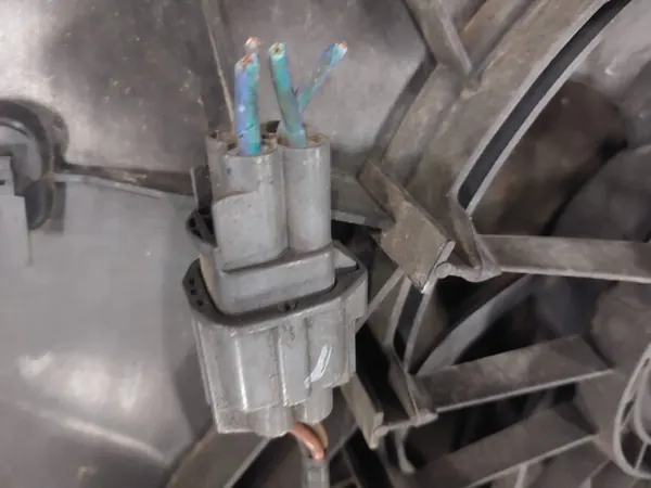 OEM WENTYLATOR CHŁODNICY WODY CHRYSLER 300C I 2.7 V6 image 3