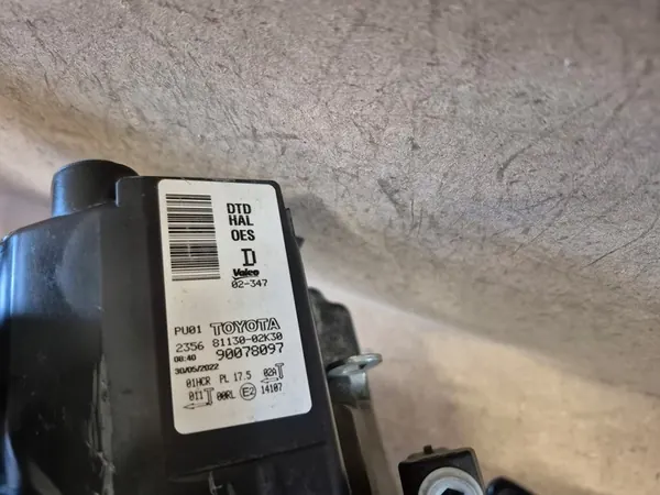 TOYOTA AURIS II LIFT REFLECTOR LED DERECHO EURO 81130-02K30 image 5