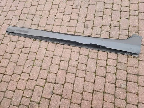 Left Black Threshold Trim Renault Zoe image 1