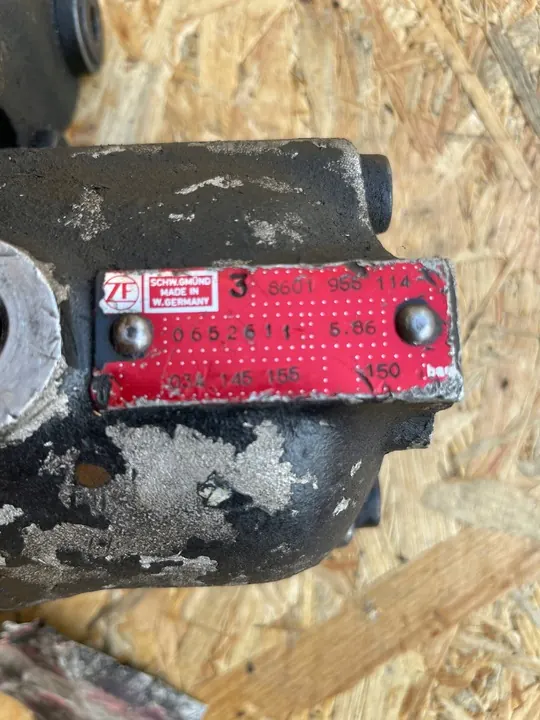 Direção assistida AUDI 100 (44, 44Q, C3) 2.1L gasolina image 2