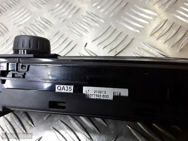 Module de Contrôle Climatique BMW 3 Series F30 E1077593B00 image 5