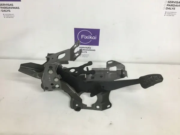 Rempedaal Ford Fiesta 2012 OEM FXK351 Gebruikt image 2