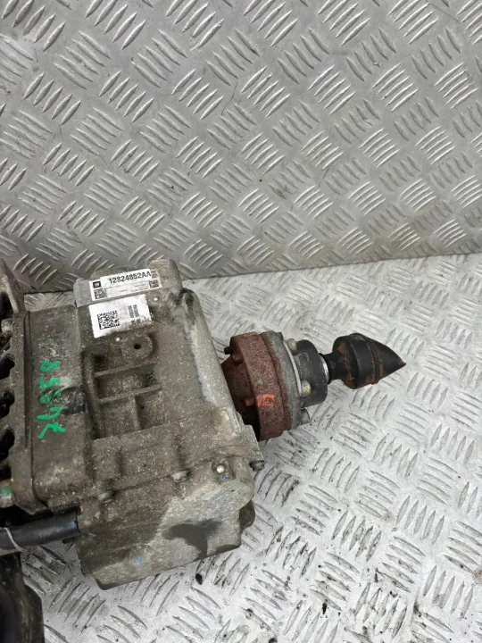 Differential Rear Axle Opel Insignia I 12824852AA image 3