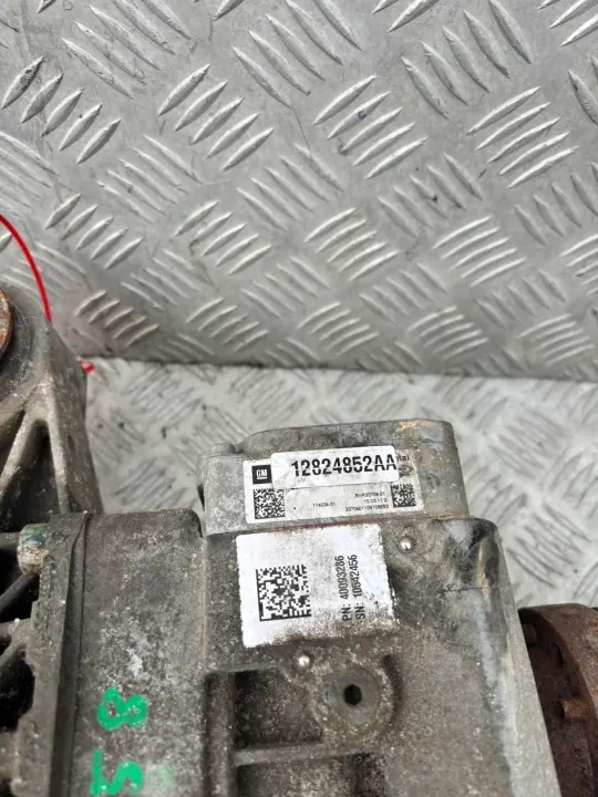 Differential Rear Axle Opel Insignia I 12824852AA image 4